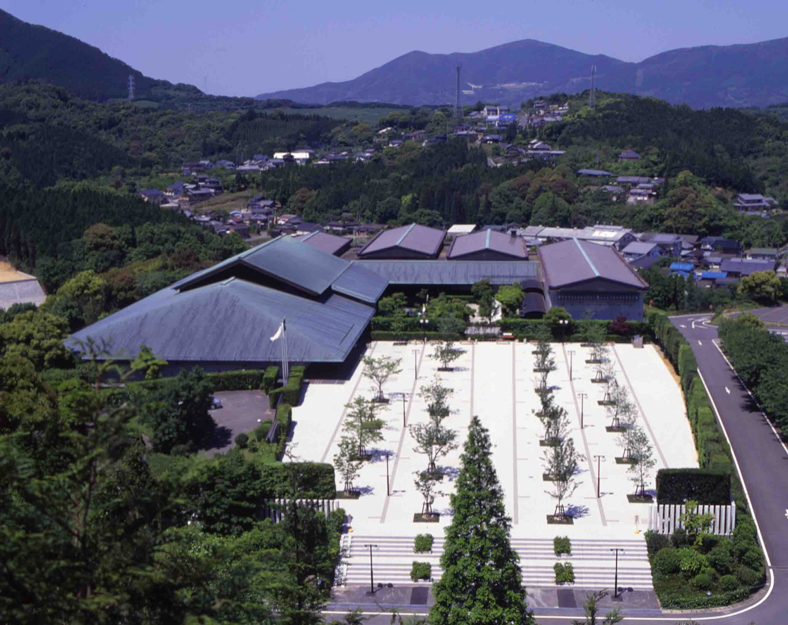 佐賀県立九州陶磁文化館