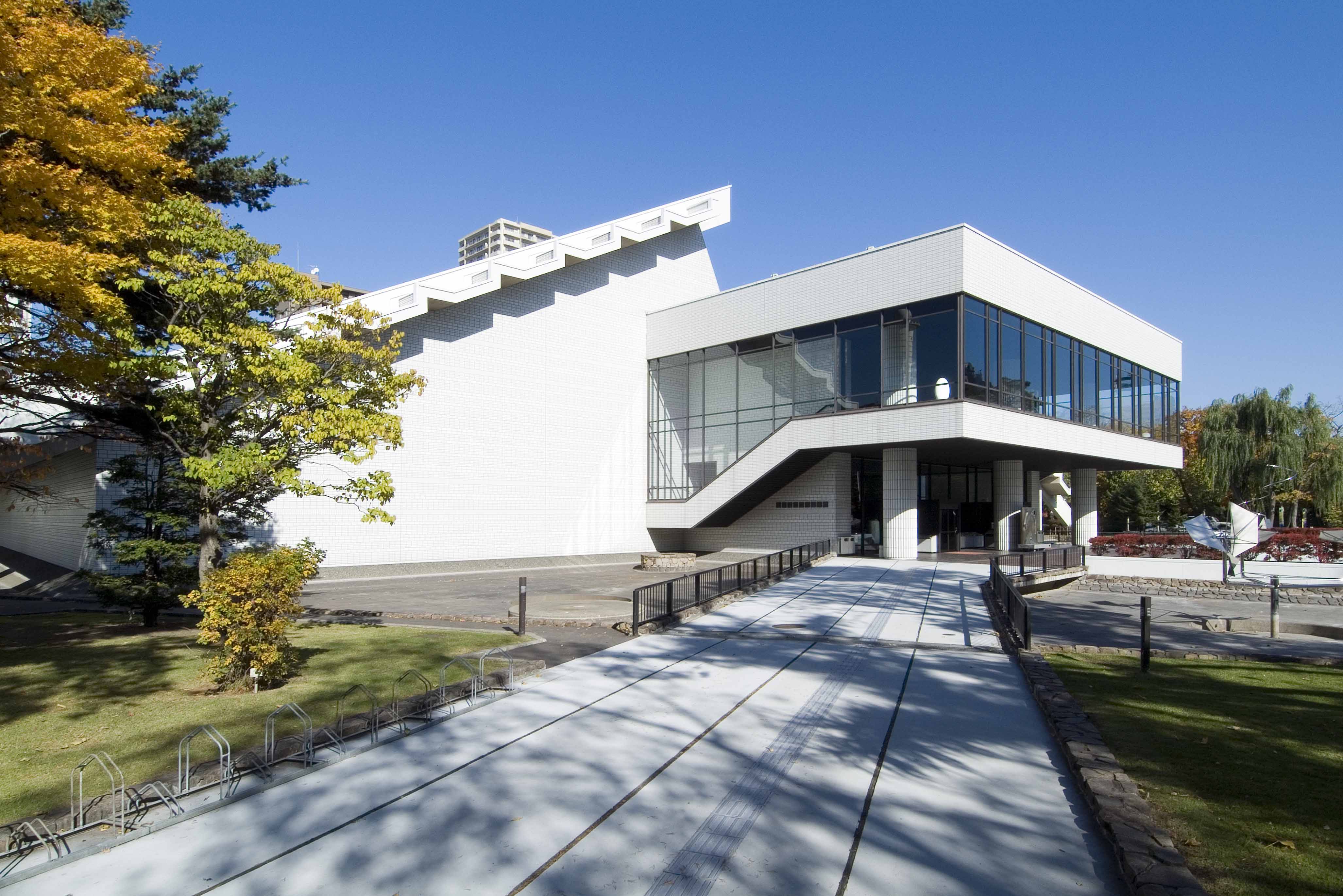 北海道立近代美術館