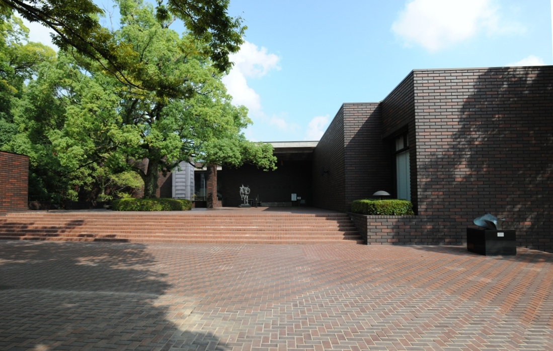熊本県立美術館