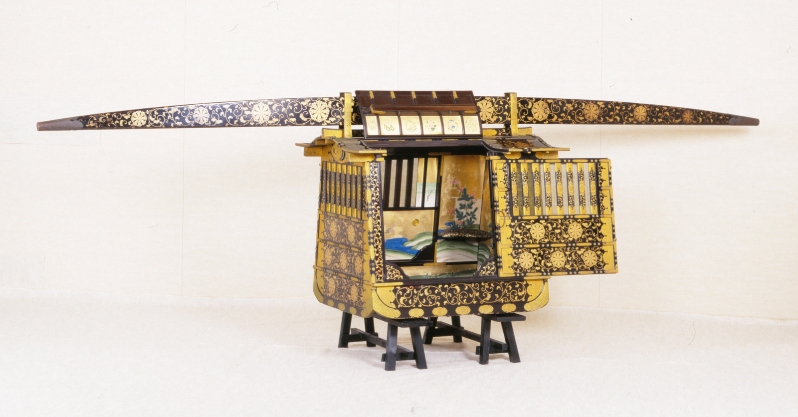 開館40周年記念展覧会　シリーズ THE DAIMYO　テーマ展「姫君の婚礼調度」