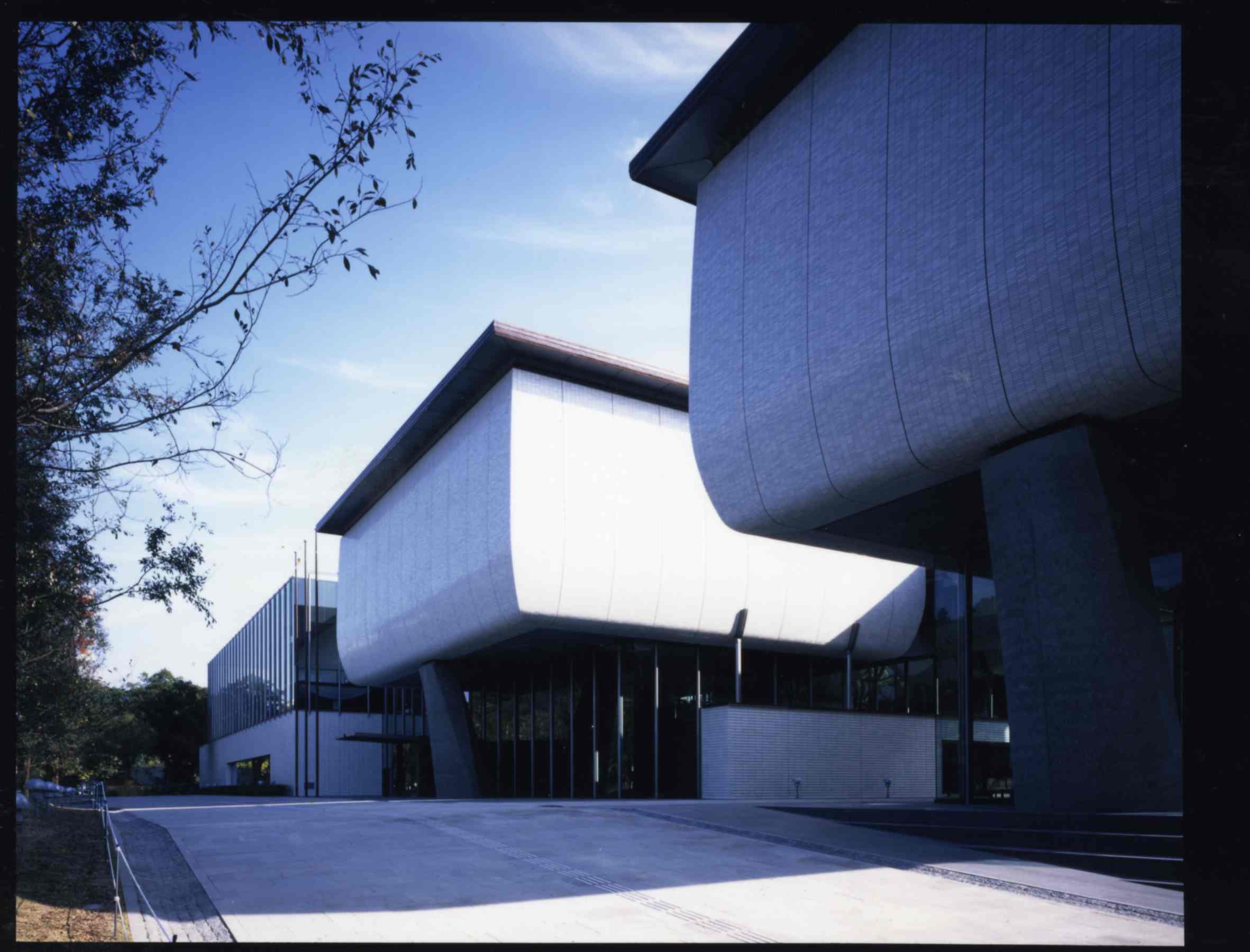 愛媛県美術館